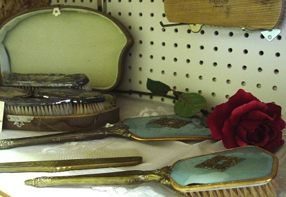 Silver Dresser Accessories Cool History Exhibits